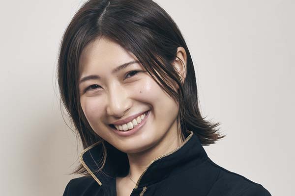 Ayumi Hino